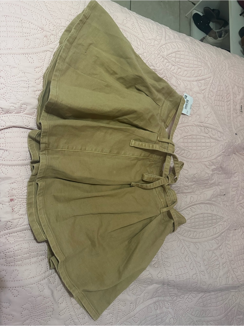 American Eagle Outfitters Olive Green High-Rise Tie-Waist Shorts